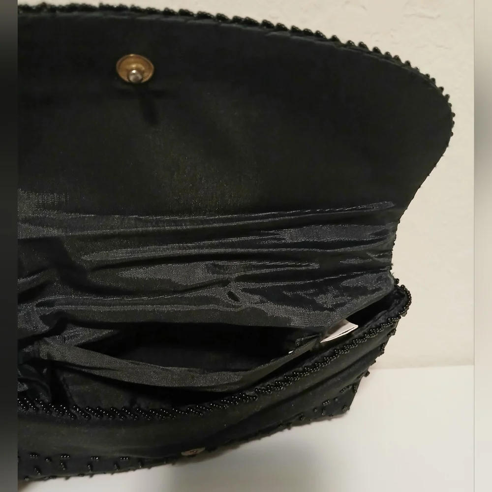 La Regale Ltd. Vintage Black‎ Beaded Clutch